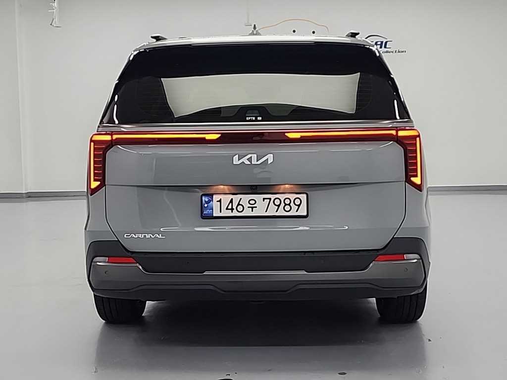 KIA Carnival - Vista 3
