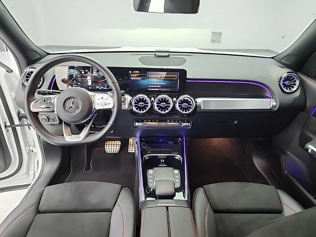 Mercedes Benz GLB Class - Vista 7