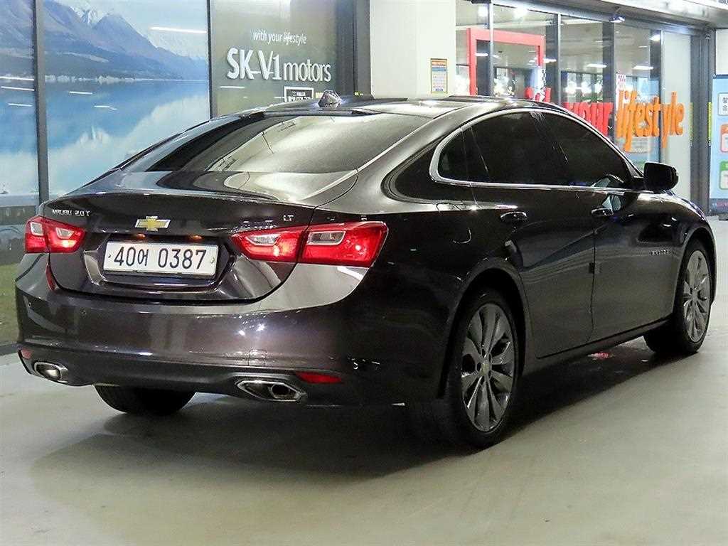 Chevrolet Malibu - Vista 4