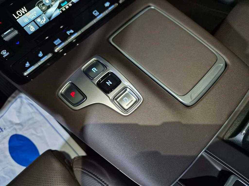 HYUNDAI Grandeur - Vista 11