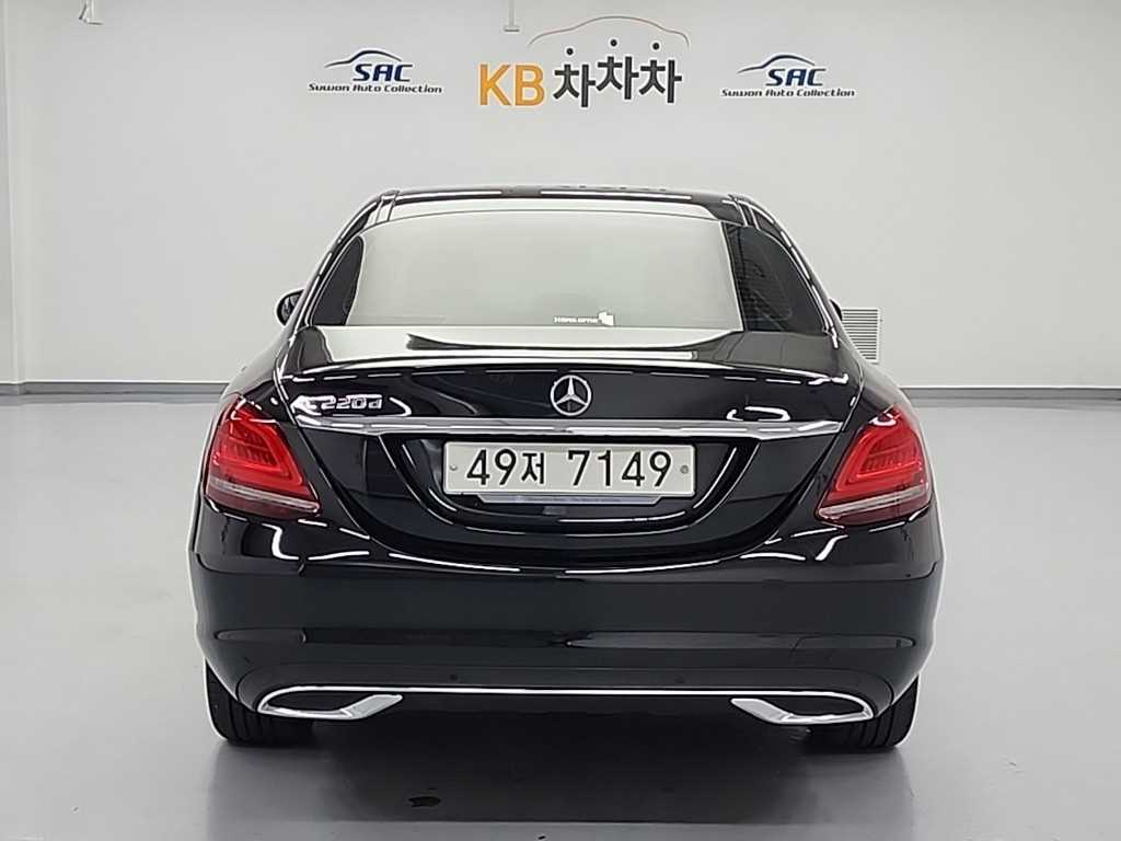Mercedes Benz C Class - Vista 3