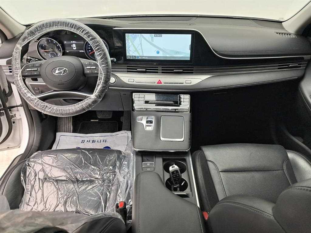 HYUNDAI Grandeur - Vista 6