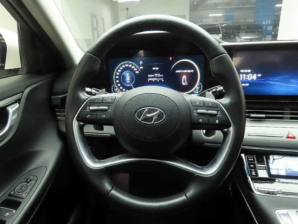 HYUNDAI Grandeur - Vista 7