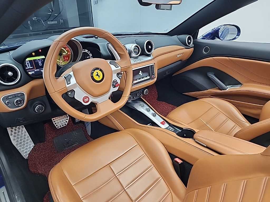 Ferrari California - Vista 7