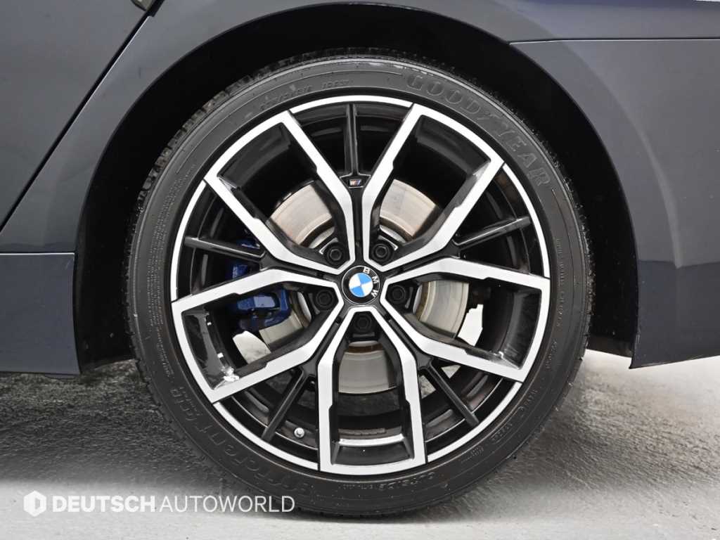 BMW 5 Series - Vista 5
