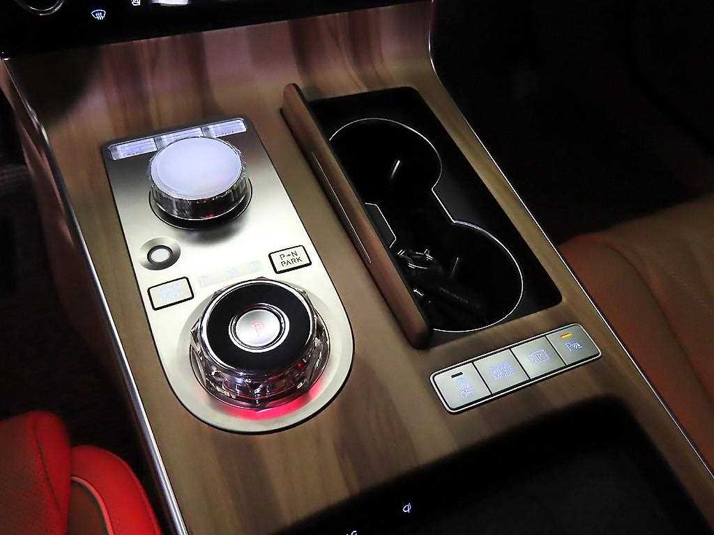 Genesis G80 - Vista 12