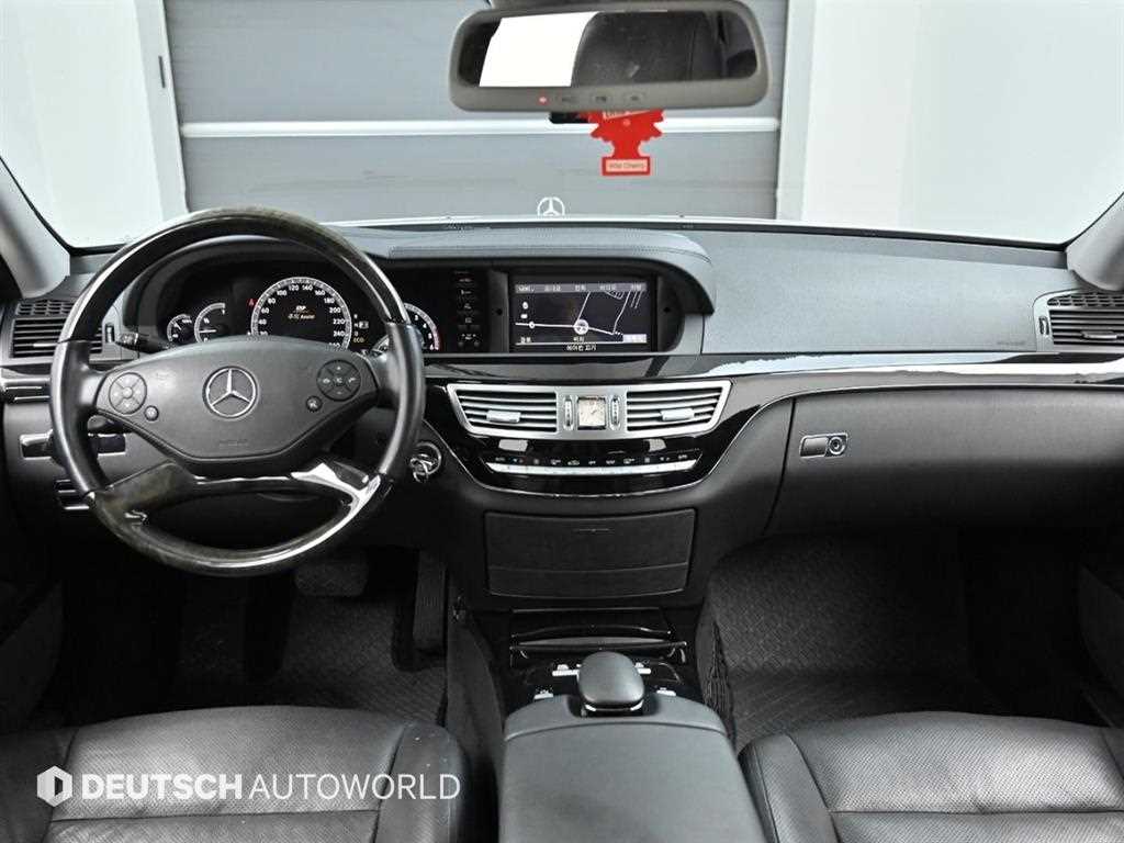 Mercedes Benz S Class - Vista 7