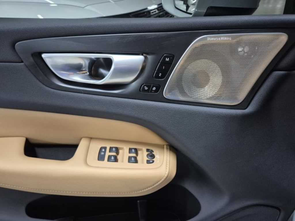 Volvo XC60 - Vista 10