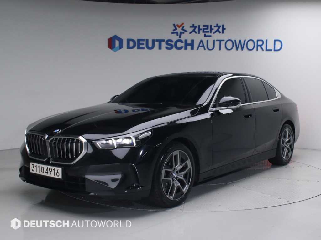 BMW 5 Series 2024 Negro - Importación desde Corea - HF Imports Iquique - Foto 1