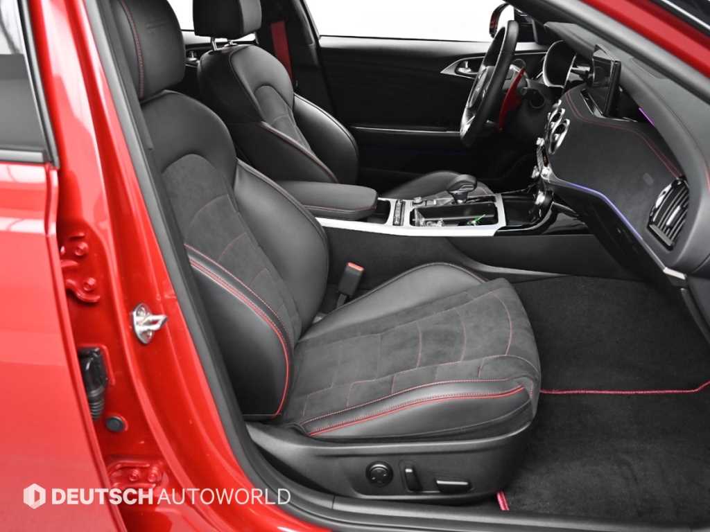 KIA Stinger - Vista 10