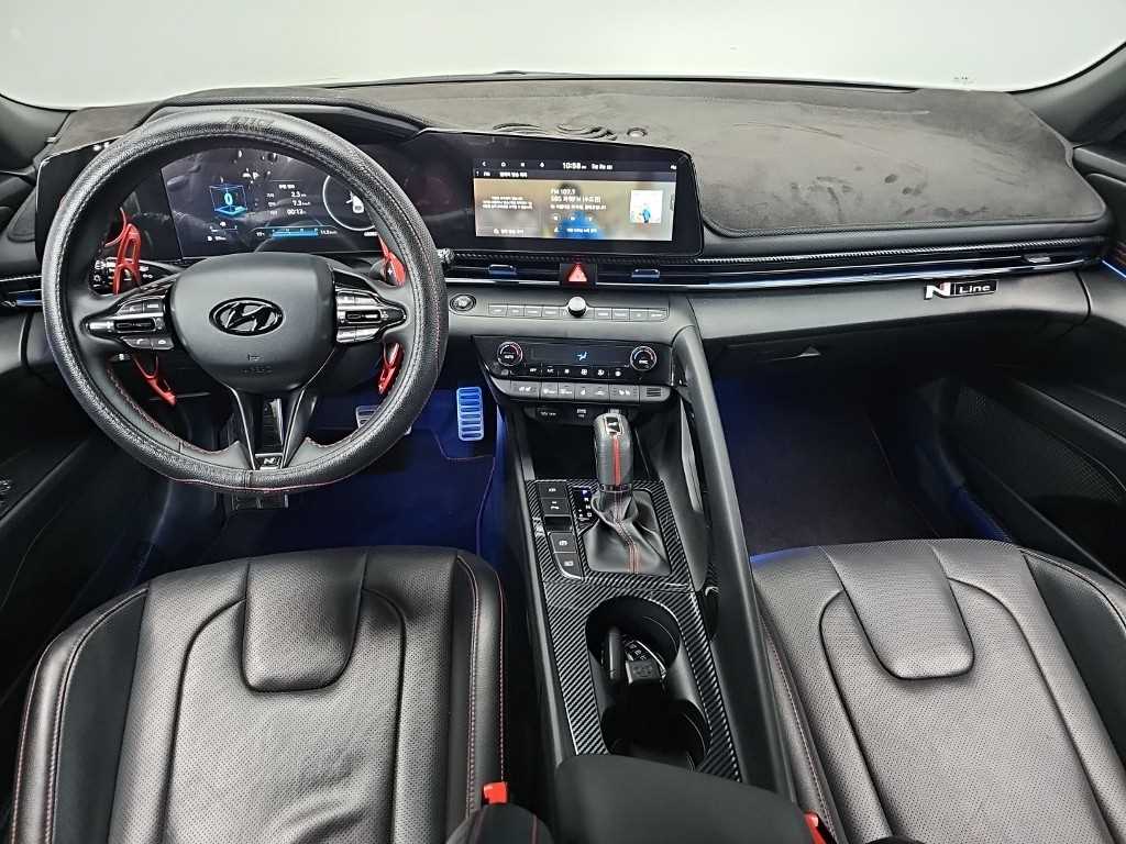 HYUNDAI Avante - Vista 7