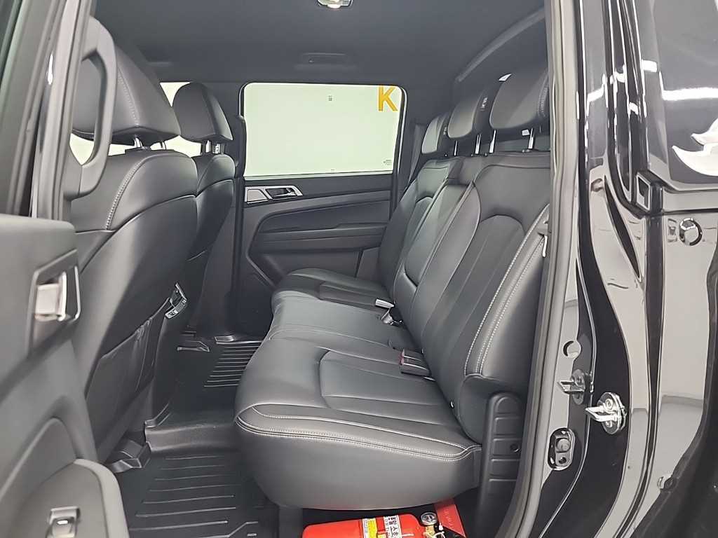 Ssangyong Musso - Vista 12