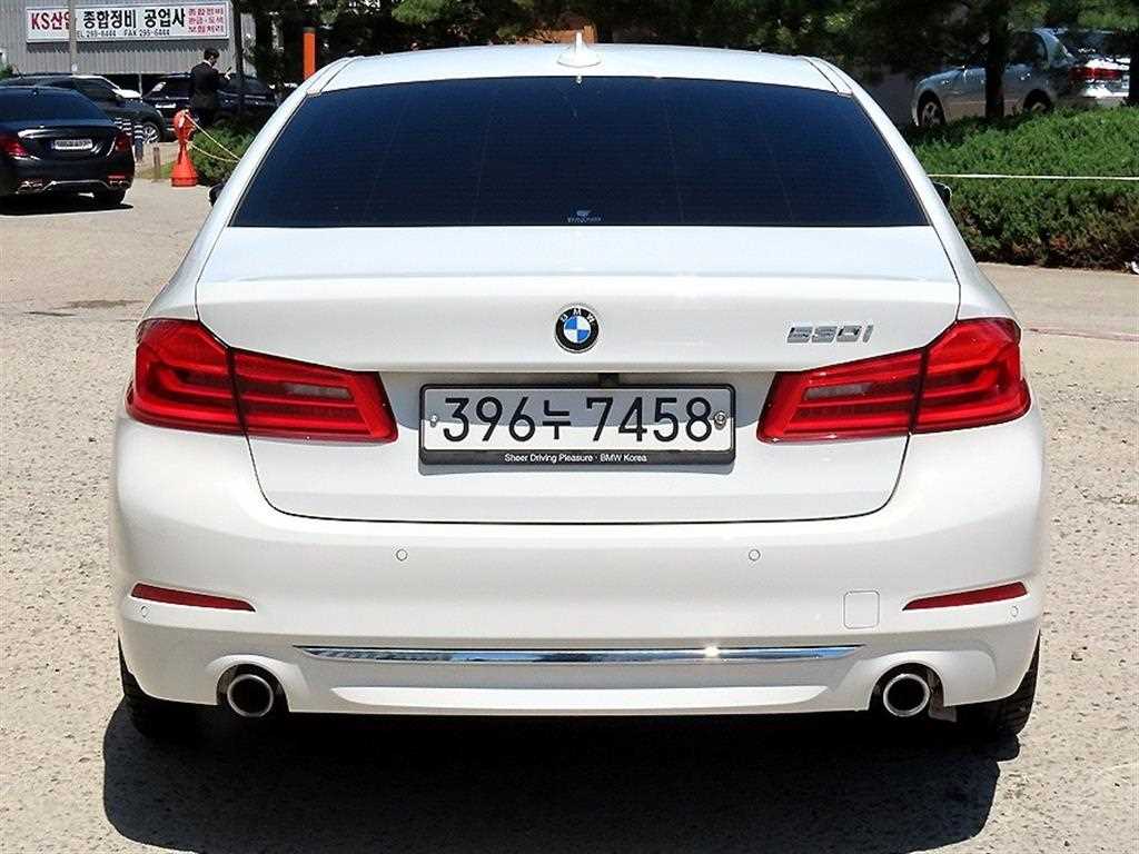 BMW 5 Series - Vista 4