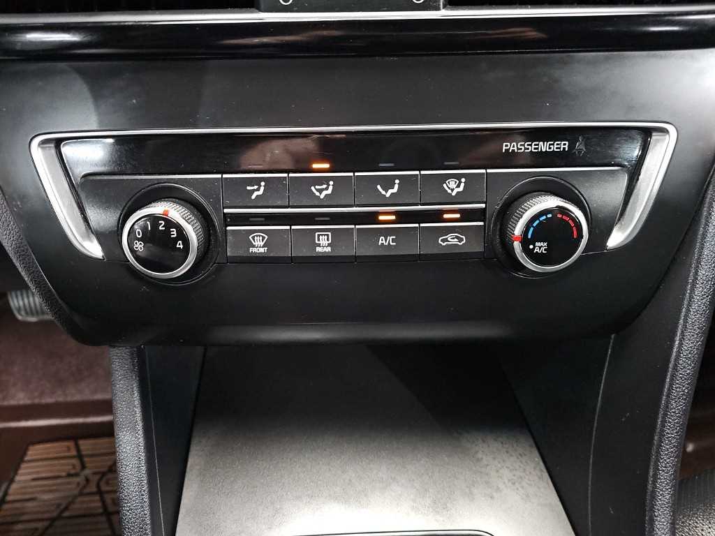 KIA K5 - Vista 10