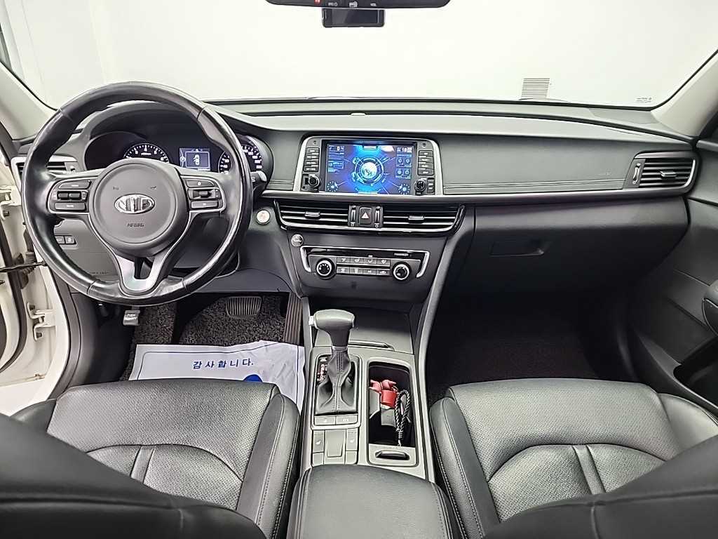 KIA K5 - Vista 7