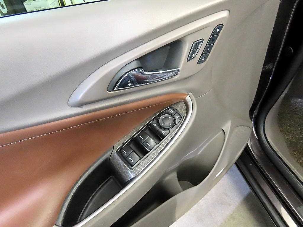 Chevrolet Malibu 2017 Café - Importación desde Corea - HF Imports Iquique - Foto 13