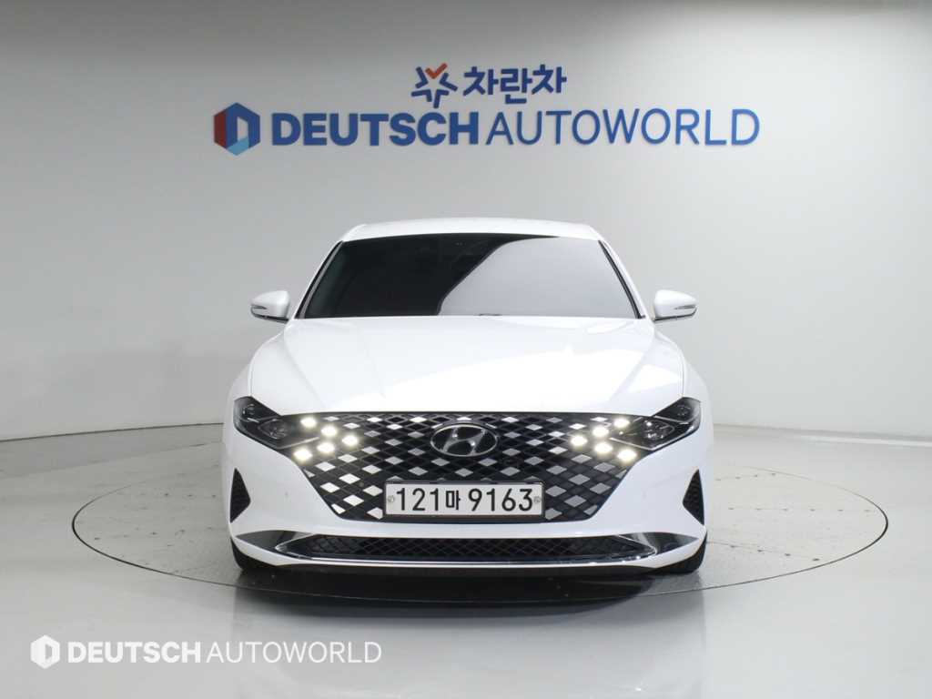 HYUNDAI Grandeur - Vista 3
