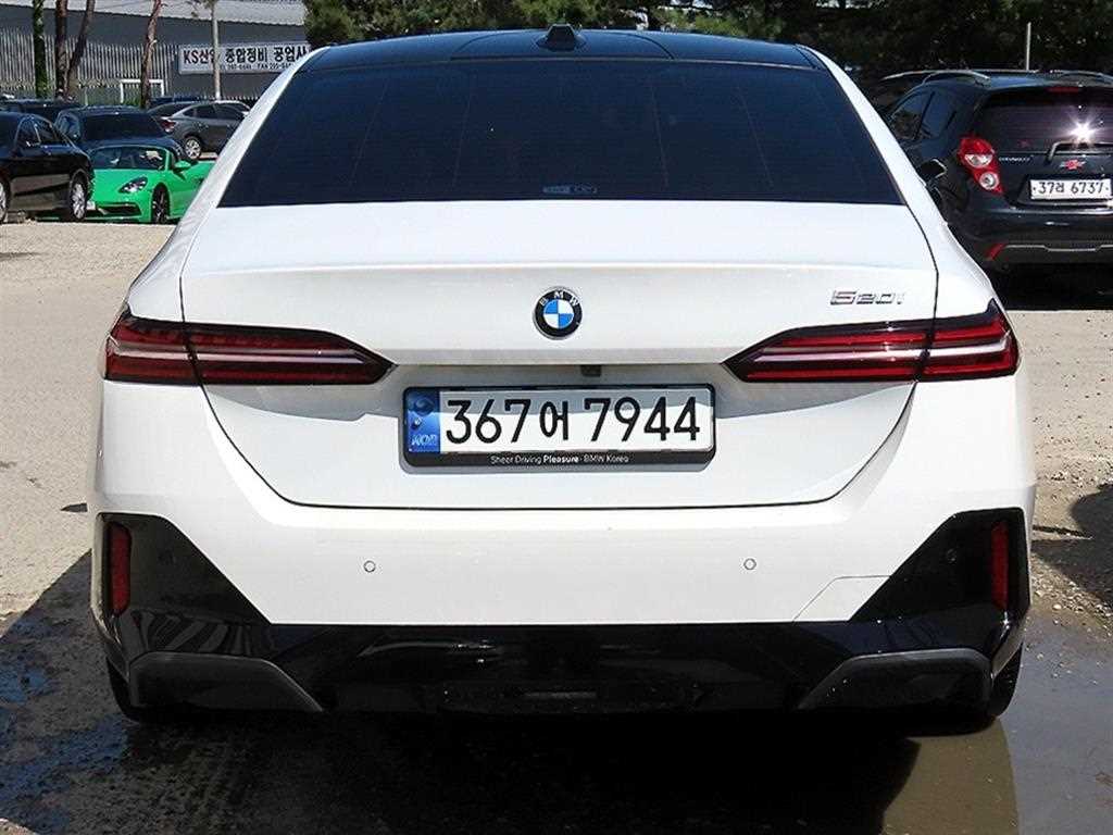 BMW 5 Series - Vista 4