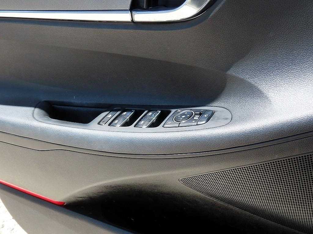 HYUNDAI Grandeur - Vista 11