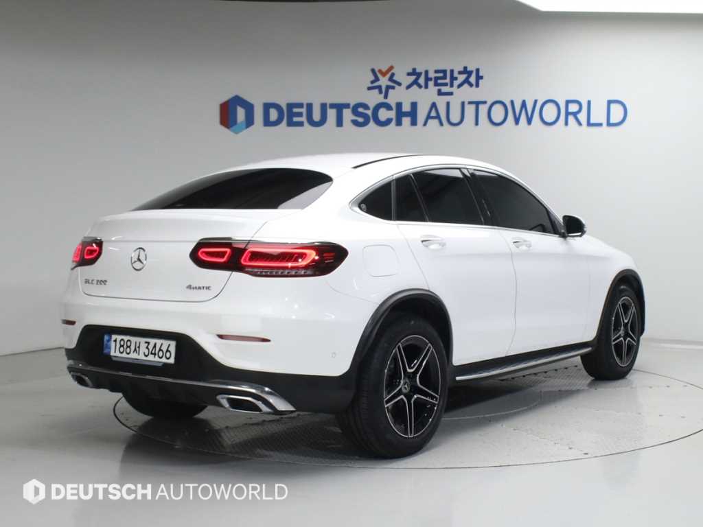 Mercedes Benz GLC Class - Vista 2
