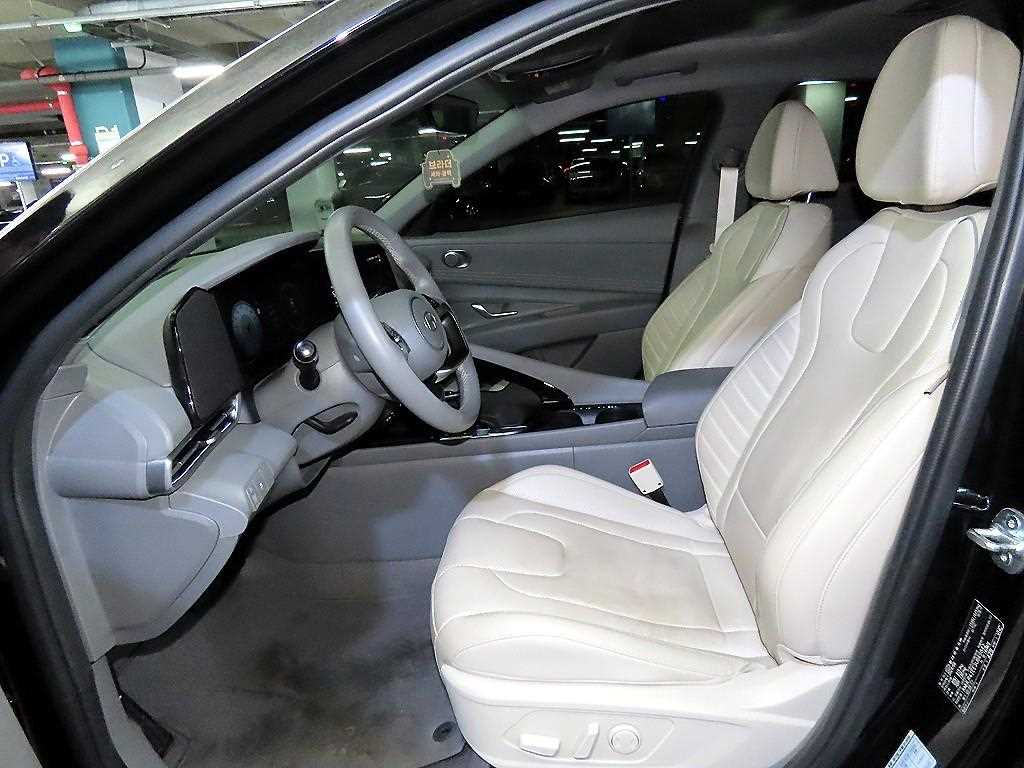 HYUNDAI Avante - Vista 6