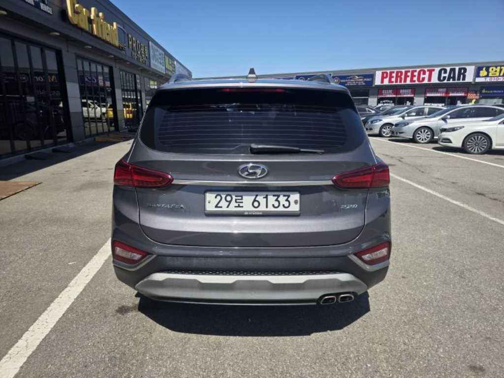 HYUNDAI Santa Fe - Vista 5