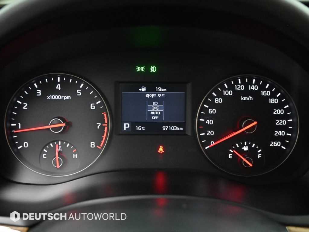 KIA K7 - Vista 8