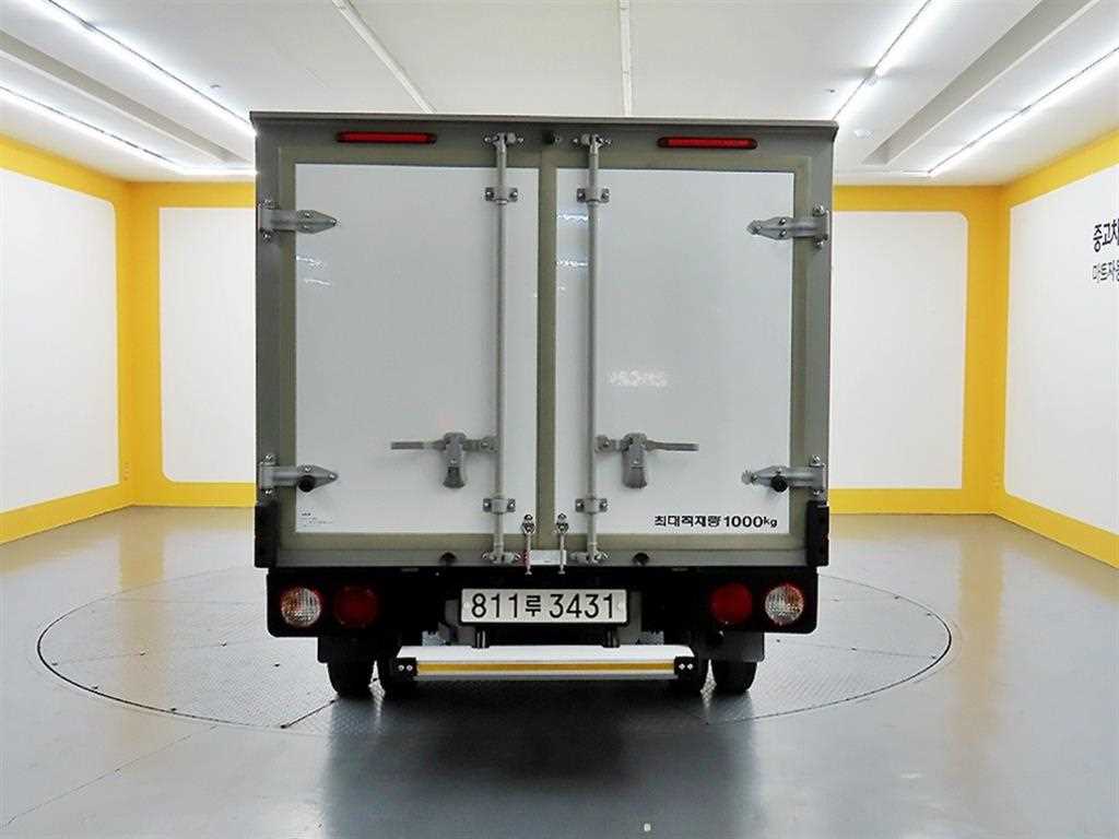 Small Truck Normal Box(Low Deck) - Vista 3