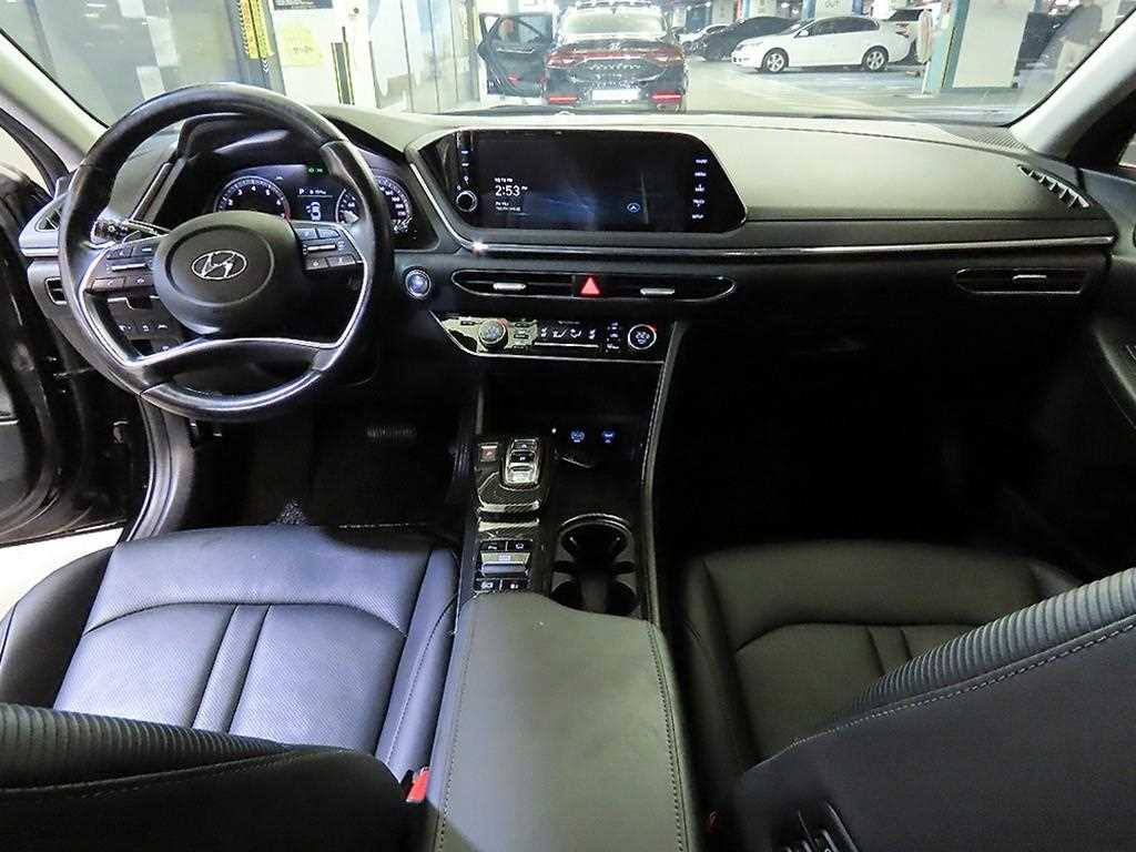 HYUNDAI Sonata - Vista 10