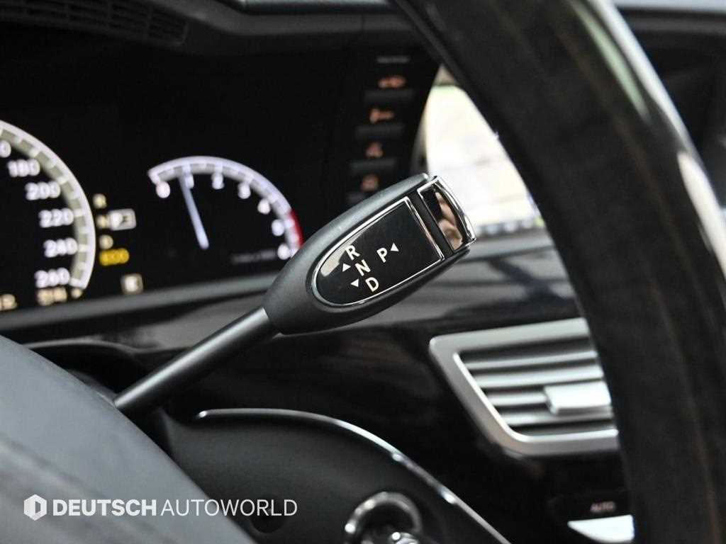 Mercedes Benz S Class - Vista 9