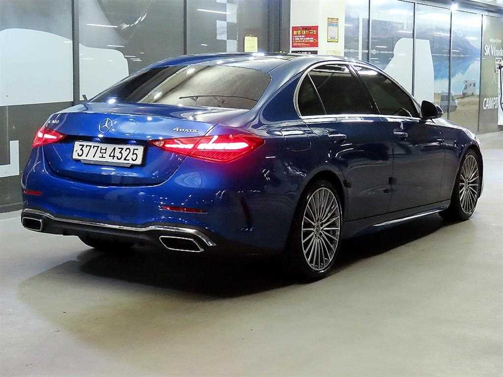 Mercedes Benz C Class - Vista 4