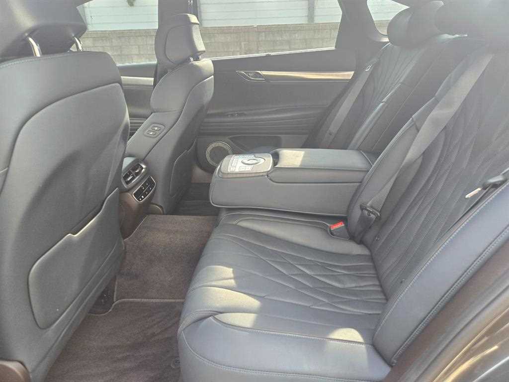Genesis G80 - Vista 6