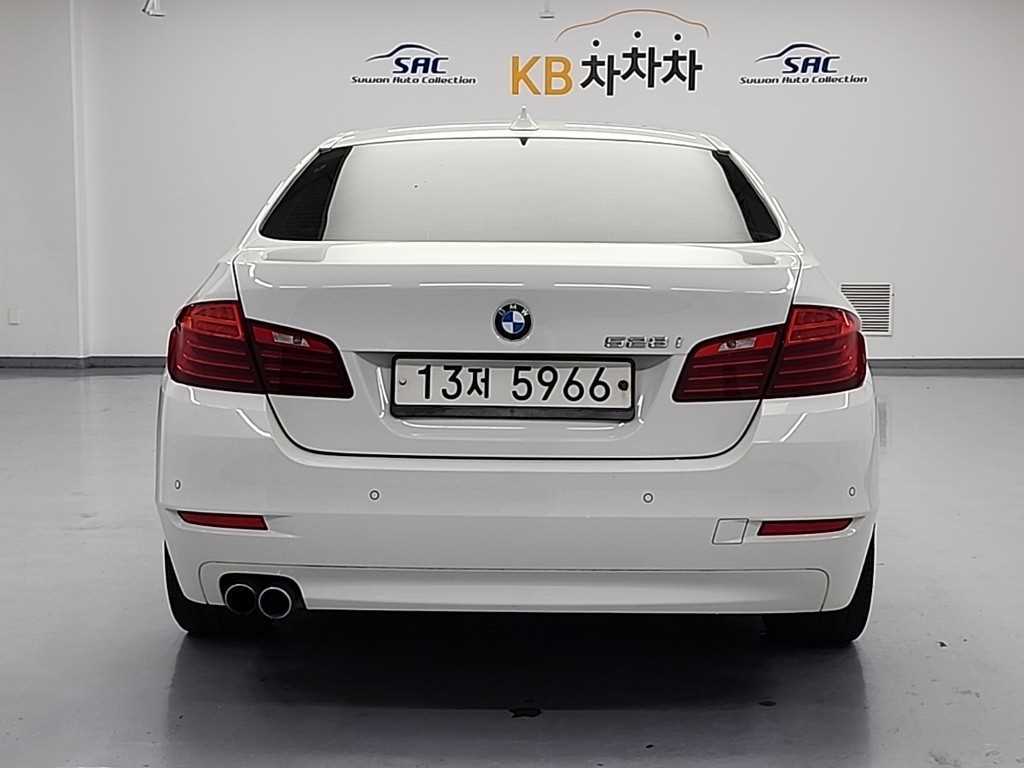 BMW 5 Series - Vista 3