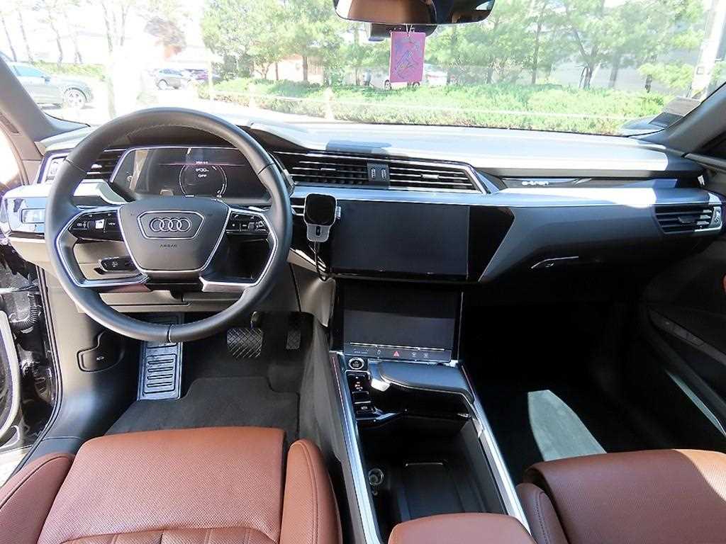 Audi e-Tron - Vista 7