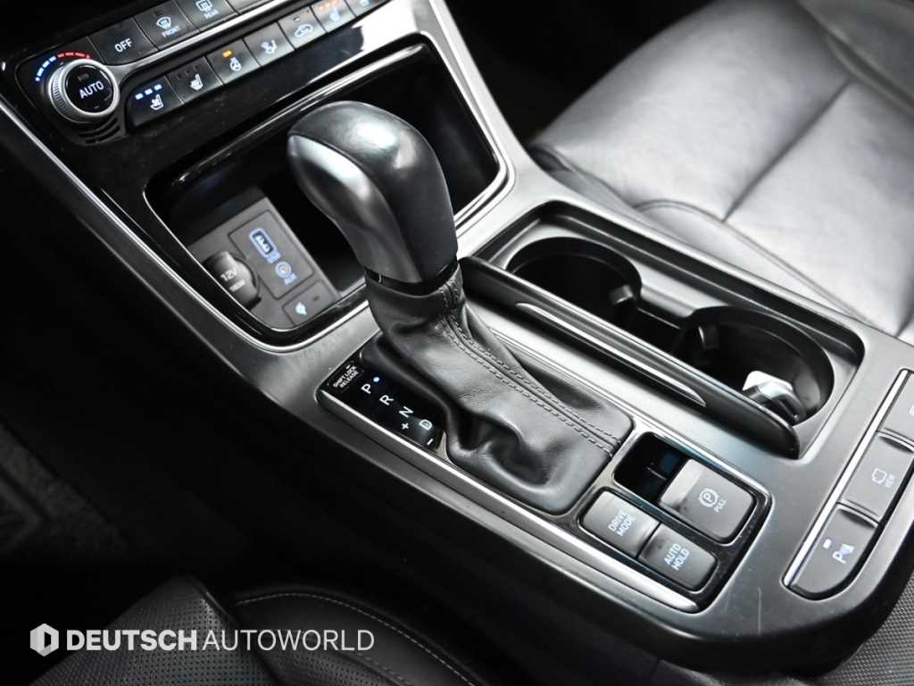 HYUNDAI Grandeur - Vista 9