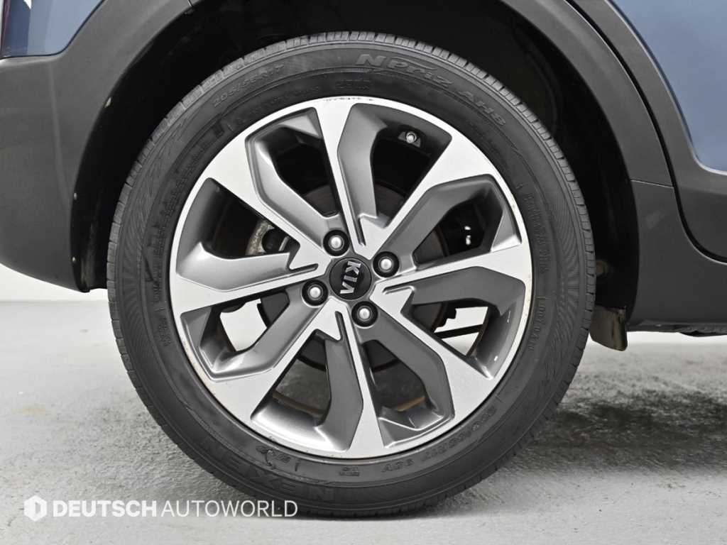 KIA Stonic - Vista 5
