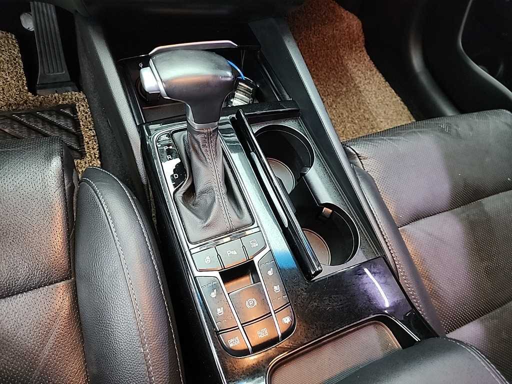 KIA K7 - Vista 8