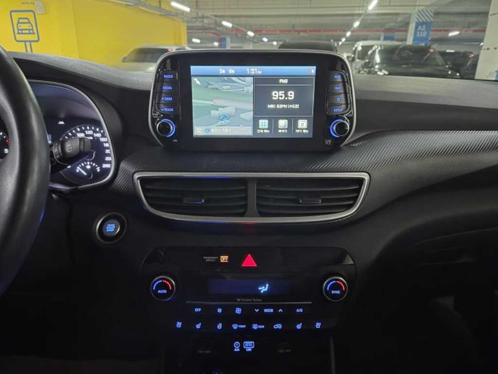 HYUNDAI Tucson - Vista 7