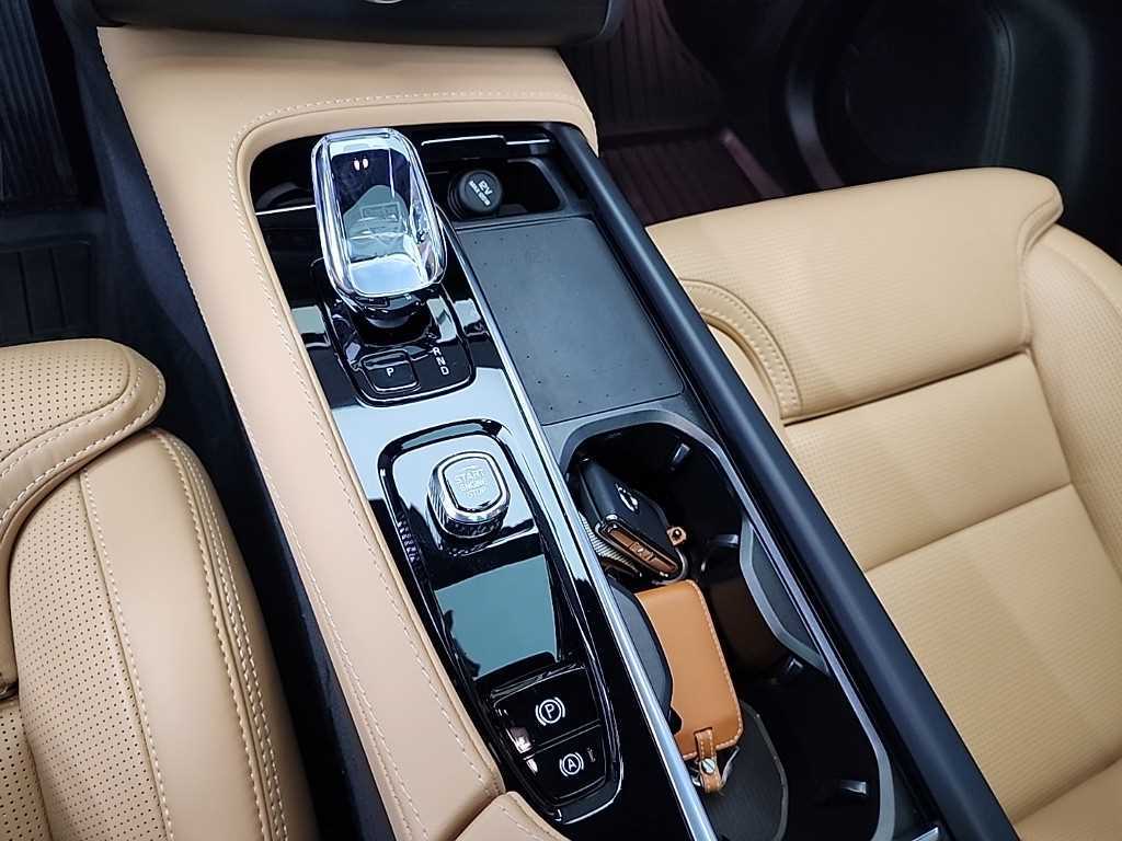 Volvo XC90 - Vista 8