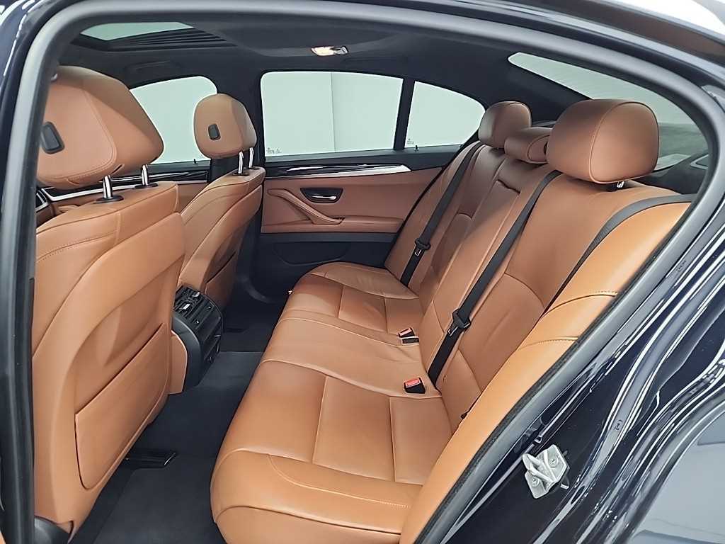 BMW 5 Series - Vista 12