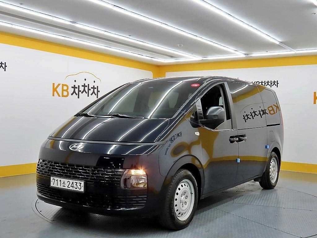 HYUNDAI Staria - Vista 2