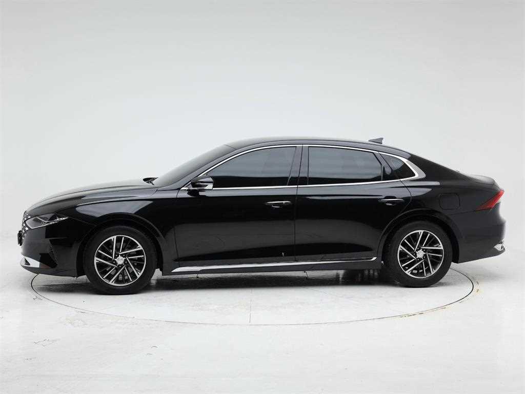 HYUNDAI Grandeur - Vista 3