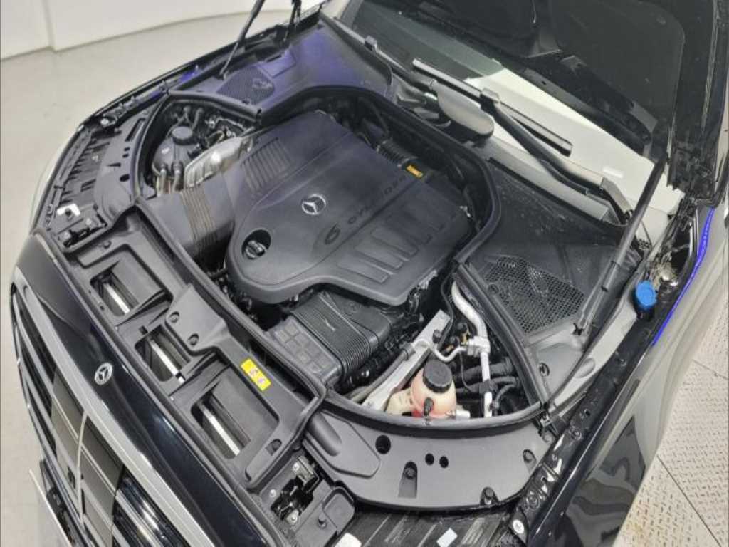 Mercedes Benz S Class - Vista 7