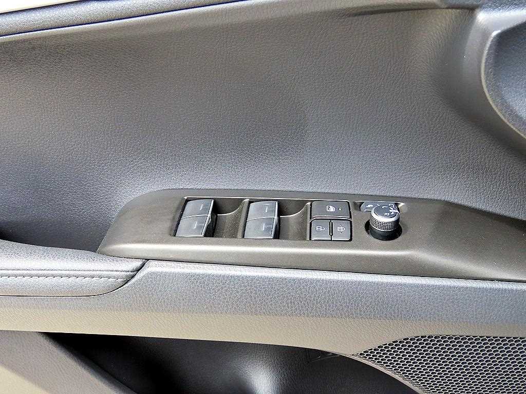 Toyota Camry - Vista 11