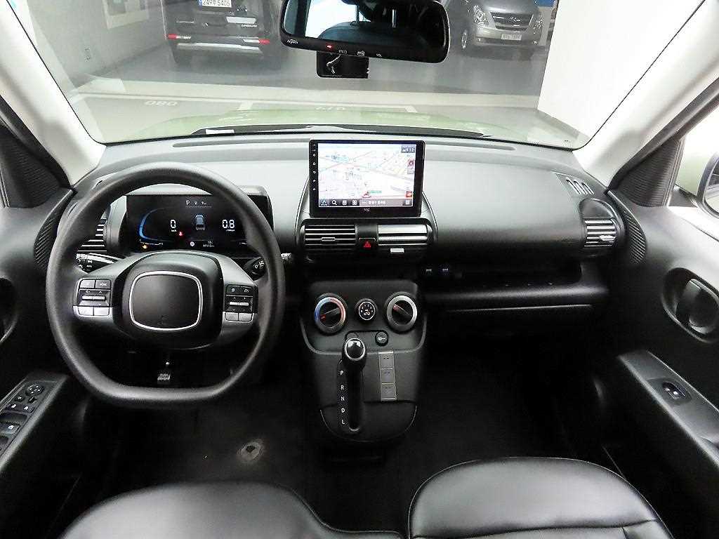 HYUNDAI Casper - Vista 8