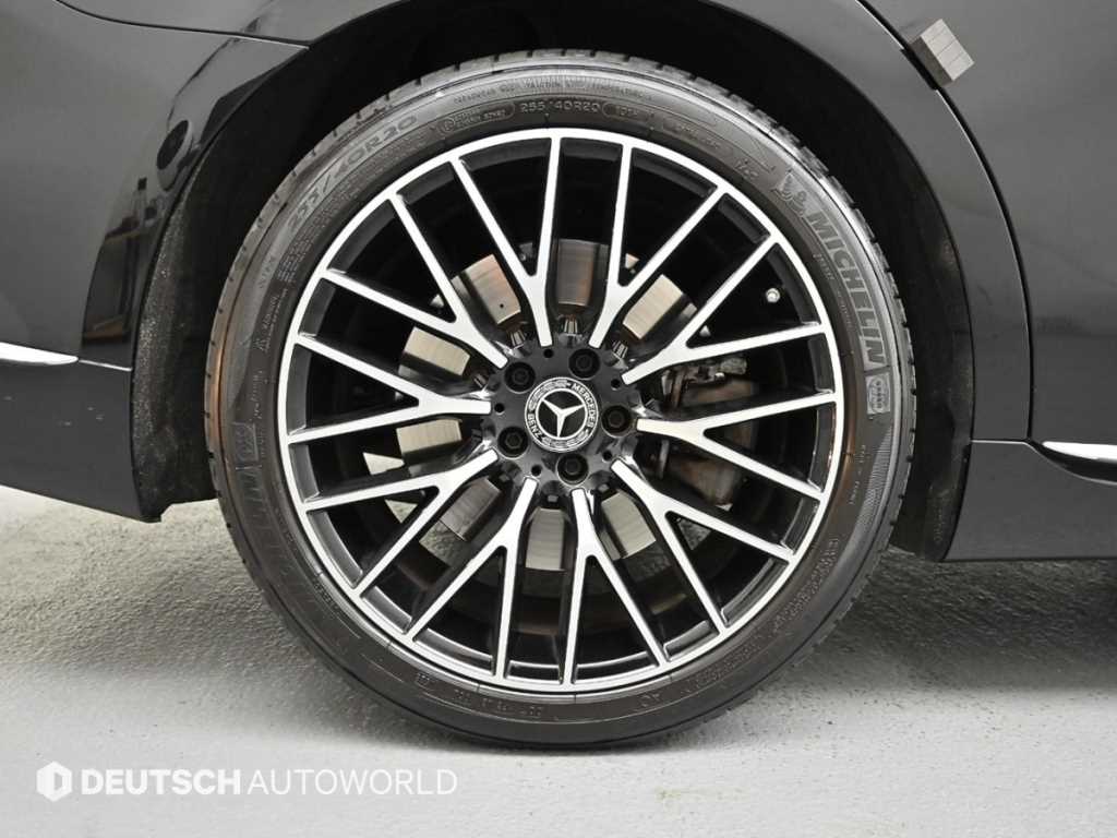 Mercedes Benz S Class - Vista 5