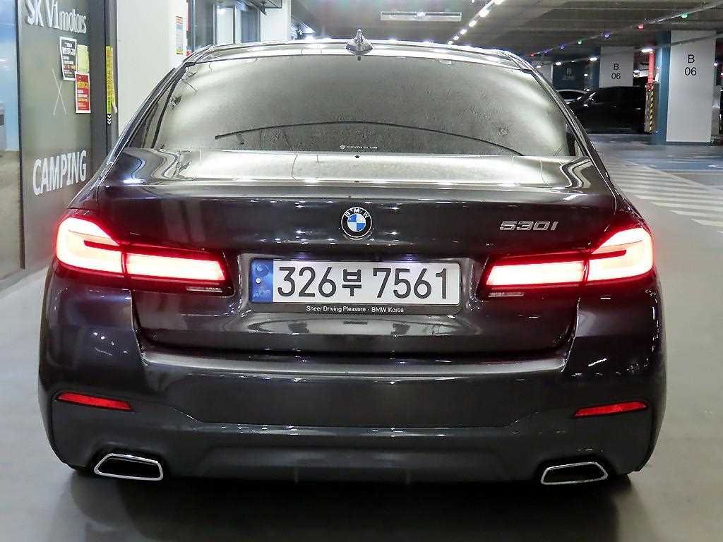 BMW 5 Series - Vista 5