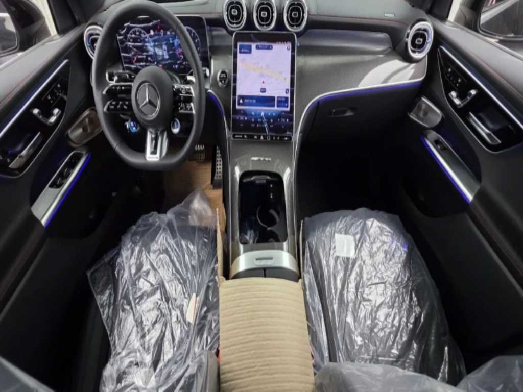 Mercedes Benz GLC Class - Vista 8
