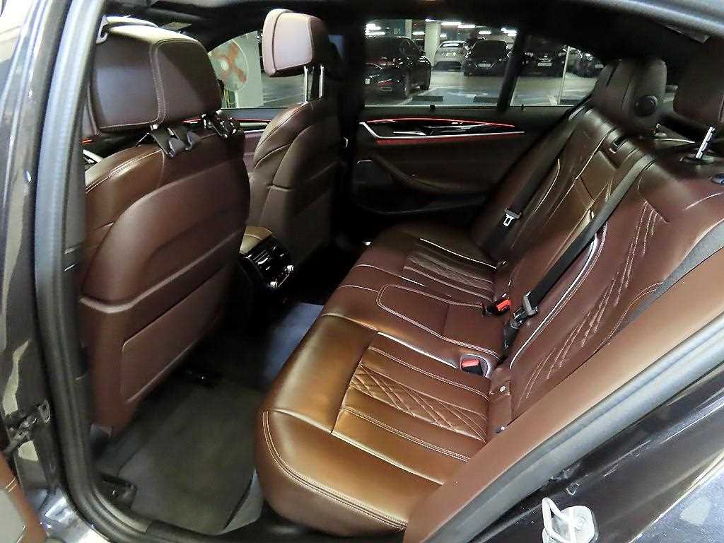 BMW 5 Series - Vista 7
