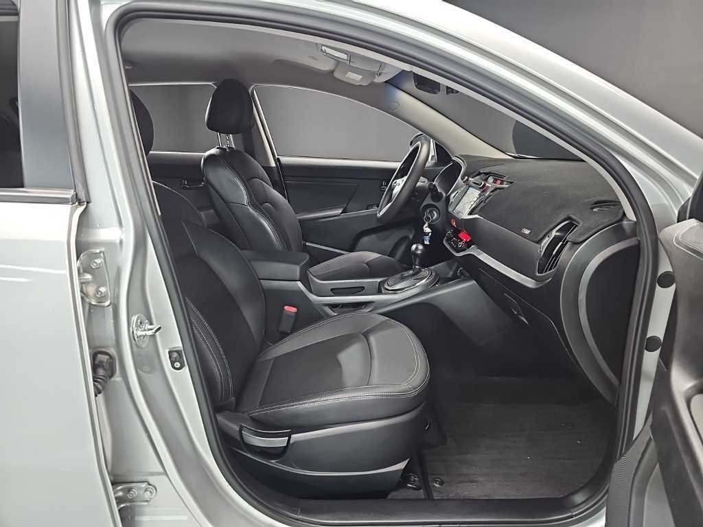 KIA Sportage 2011 Plateado - Importación desde Corea - HF Imports Iquique - Foto 19